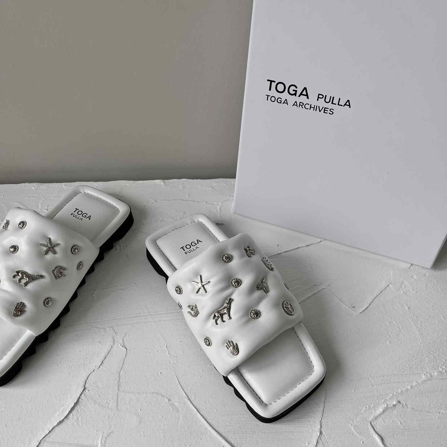 Toga Virilis Leather Slides - PerfectKickZ