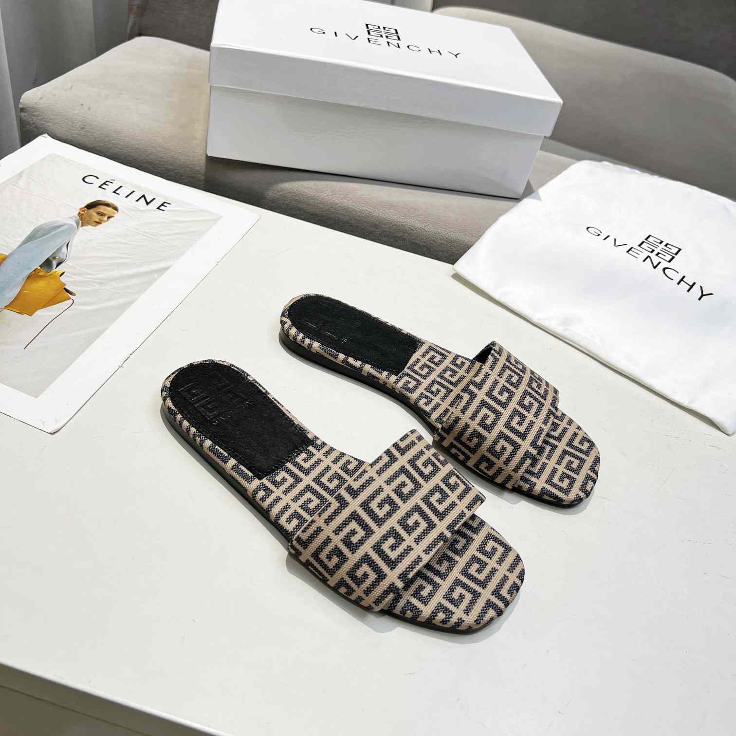 Givenchy 4G Flat Mule Sandals - PerfectKickZ