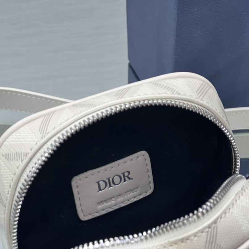 Dior Hit The Road Vertical Pouch  - 