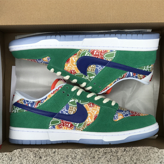 Nike Dunk Low “Foam Finger” Sneaker       DZ5184-300 - PerfectKickZ