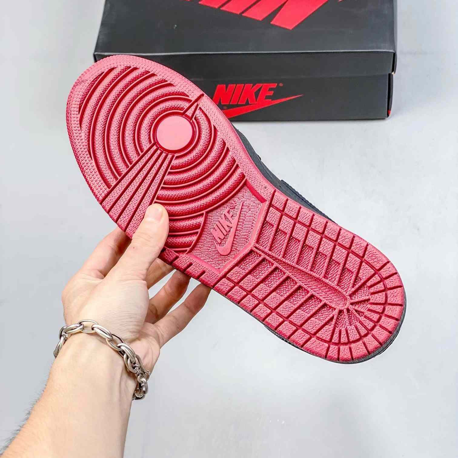 Air Jordan 1 Retro High OG " SP Gina "  Sneaker      cd7071-001 - 