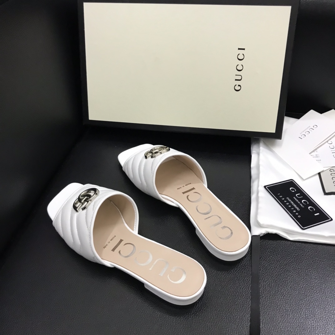 Gucci Women's Slide With Double G - PerfectKickZ