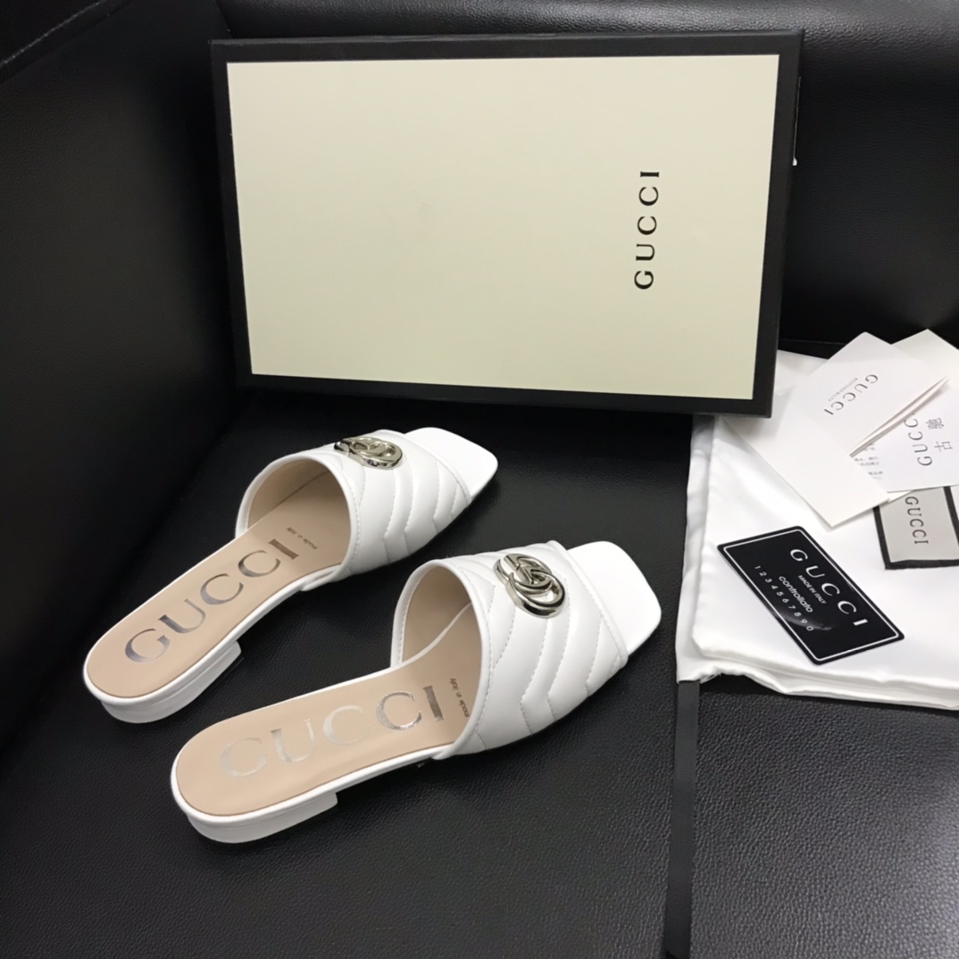 Gucci Women's Slide With Double G - PerfectKickZ