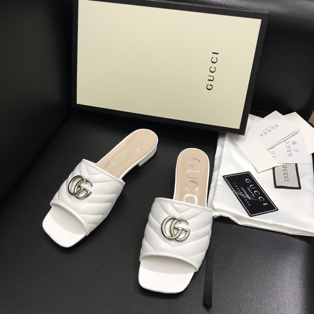 Gucci Women's Slide With Double G - PerfectKickZ