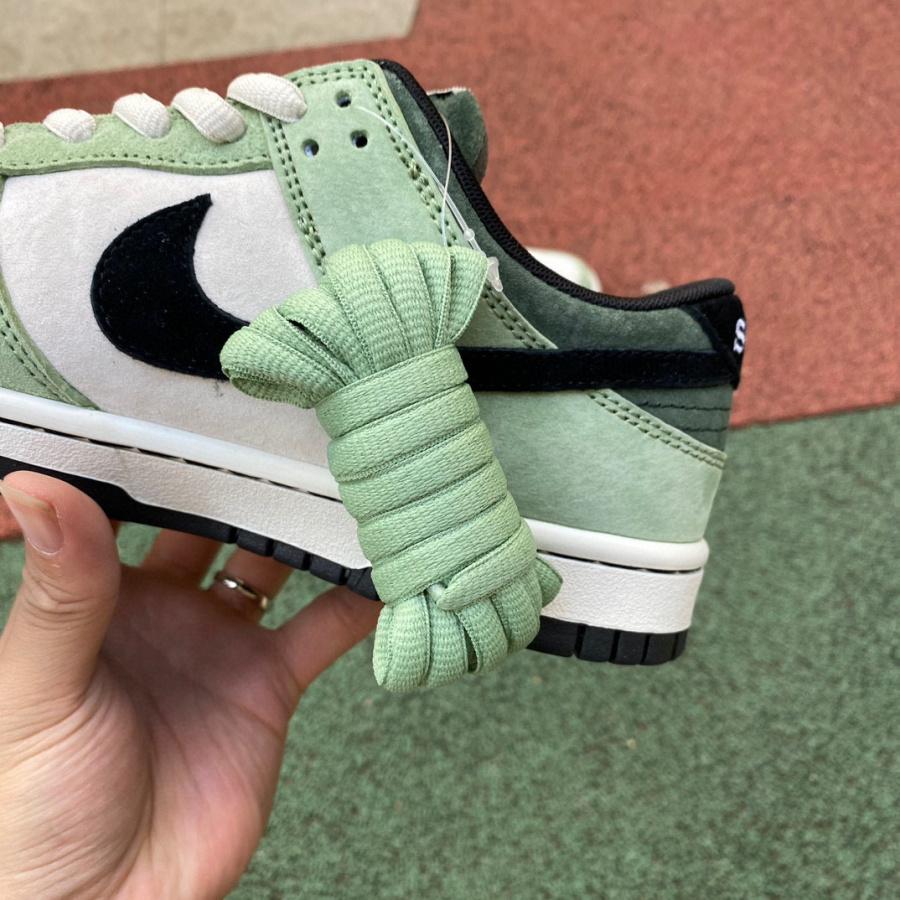 TravisScott x Playstation x Nike SB Dunk Low Sneaker       CU1726-777 - 