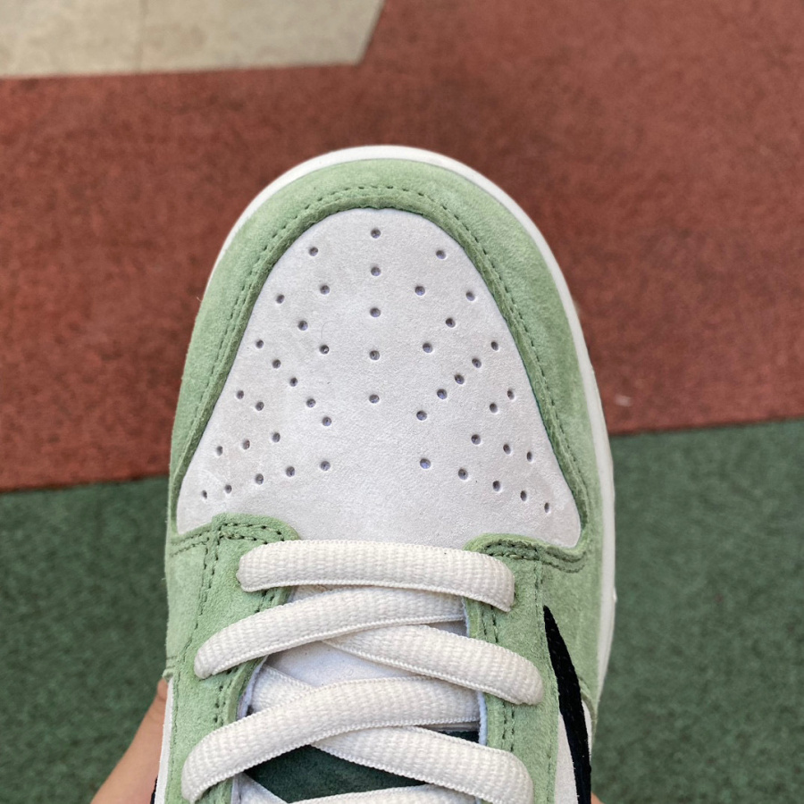 TravisScott x Playstation x Nike SB Dunk Low Sneaker       CU1726-777 - 