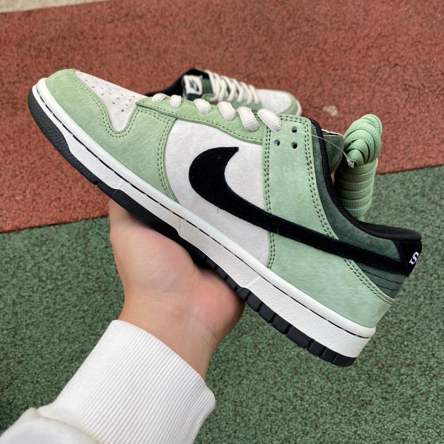 TravisScott x Playstation x Nike SB Dunk Low Sneaker       CU1726-777 - 