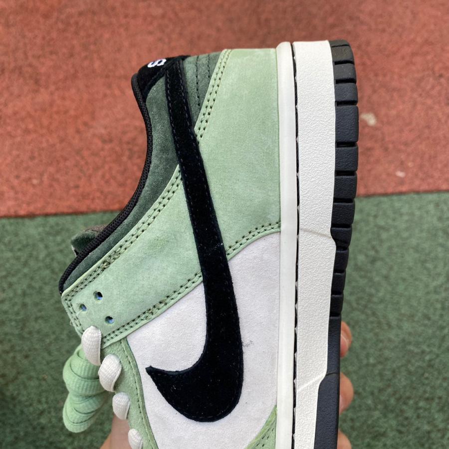 TravisScott x Playstation x Nike SB Dunk Low Sneaker       CU1726-777 - 