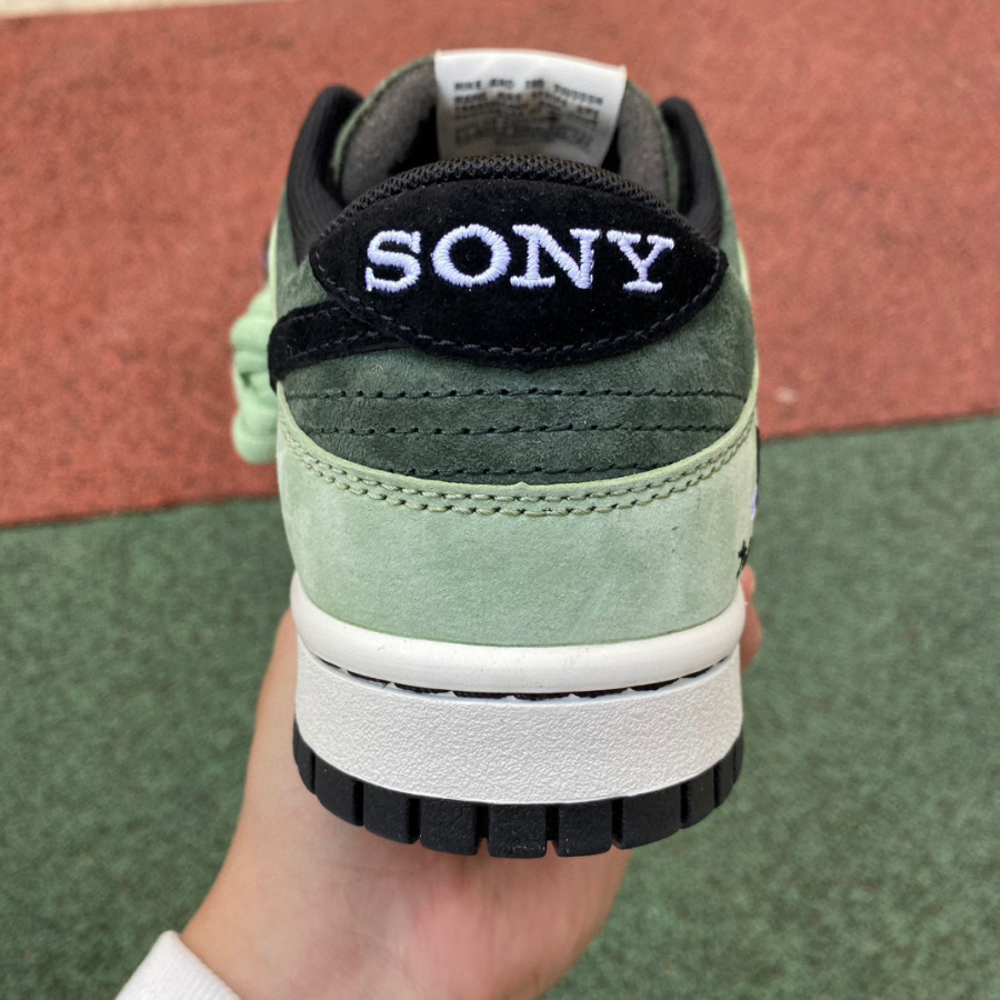 TravisScott x Playstation x Nike SB Dunk Low Sneaker       CU1726-777 - 