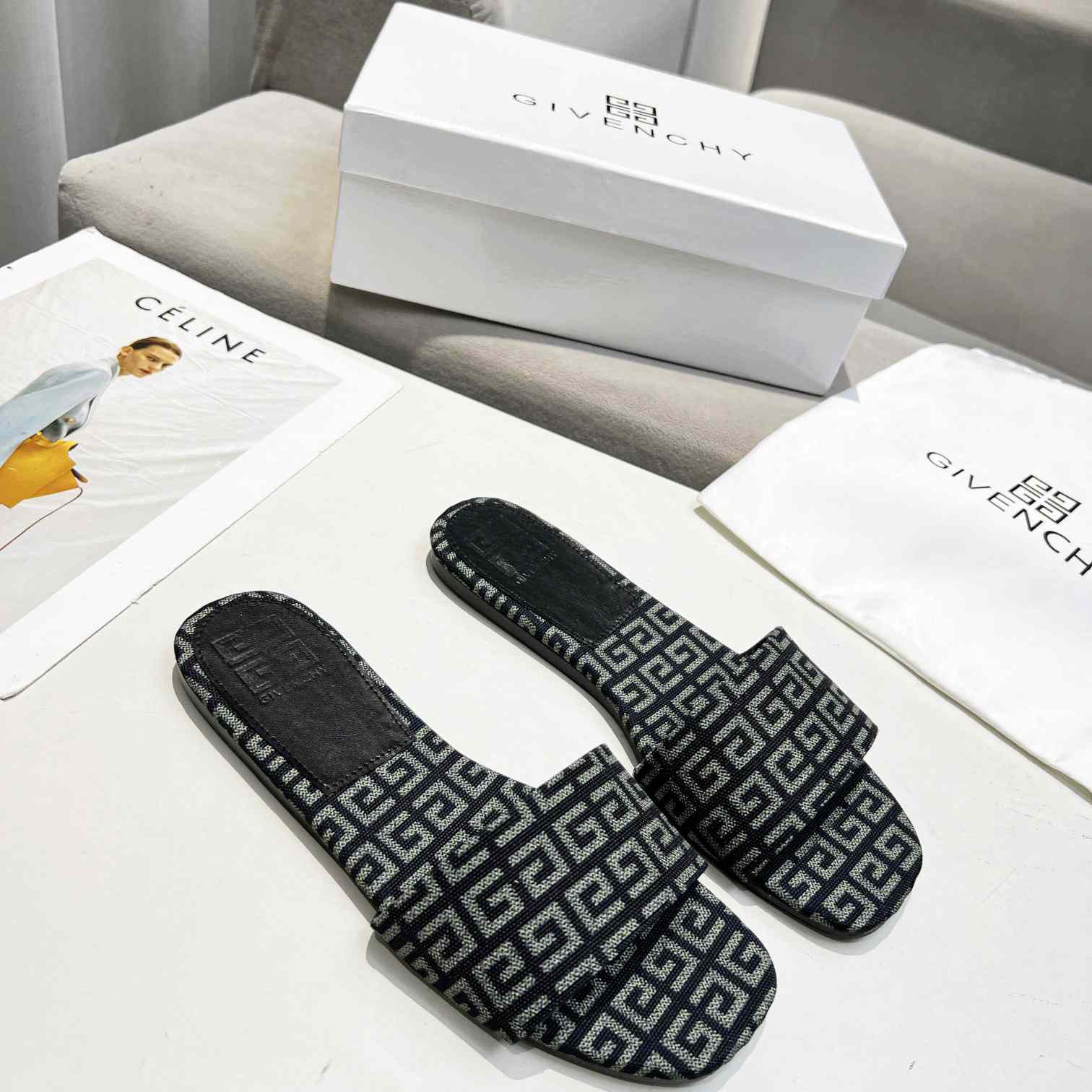 Givenchy 4G Flat Mule Sandals - PerfectKickZ