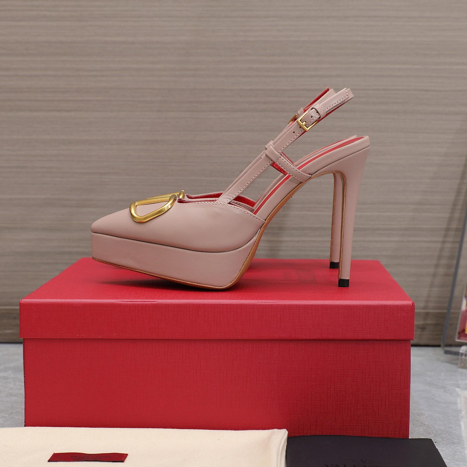 Valenti  VLogo Signature Calfskin Slingback Platform Pump - PerfectKickZ