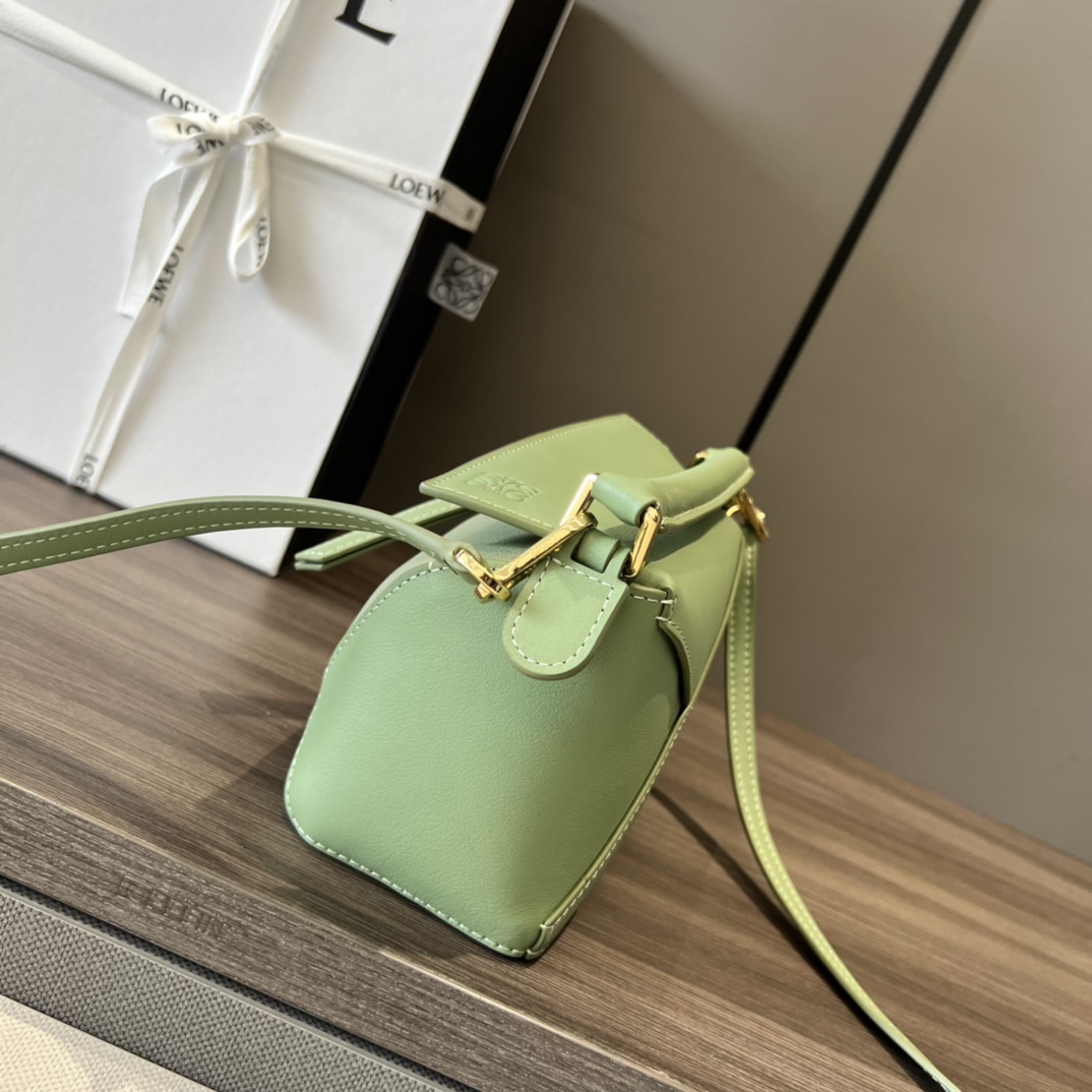 Loewe Mini Puzzle Edge Bag In degrade Nappa Calfskin - 