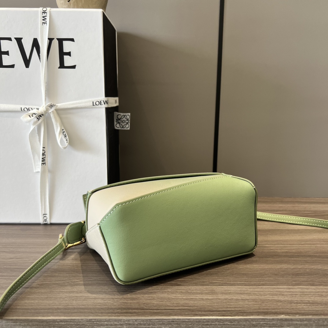 Loewe Mini Puzzle Edge Bag In degrade Nappa Calfskin - 