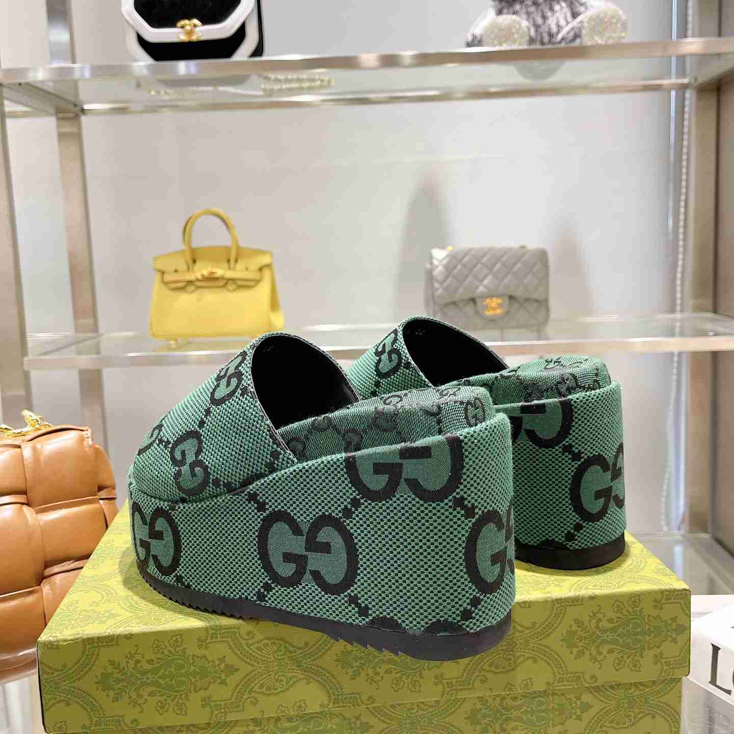 Gucci Women's Jumbo GG Platform Slide Sandal - PerfectKickZ