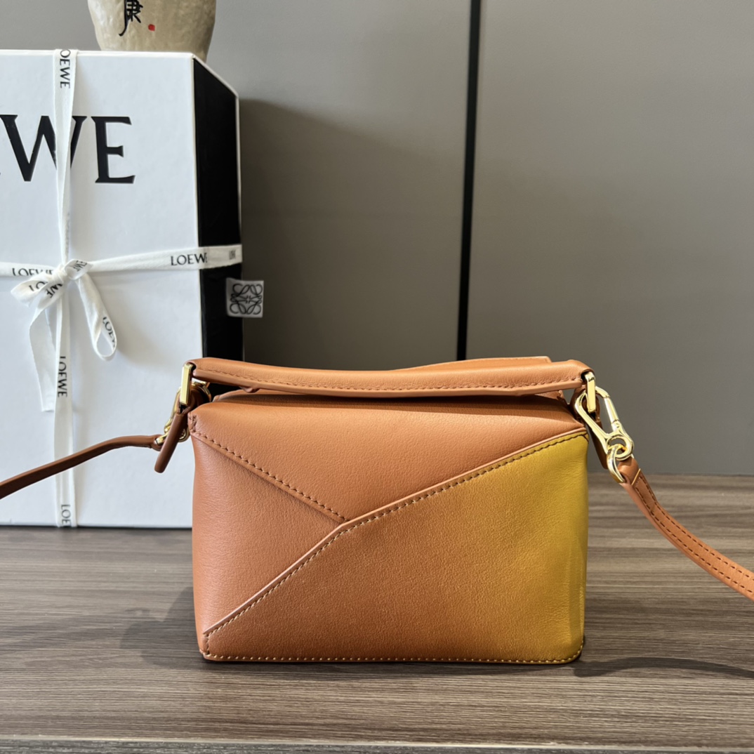 Loewe Mini Puzzle Edge Bag In degrade Nappa Calfskin - 