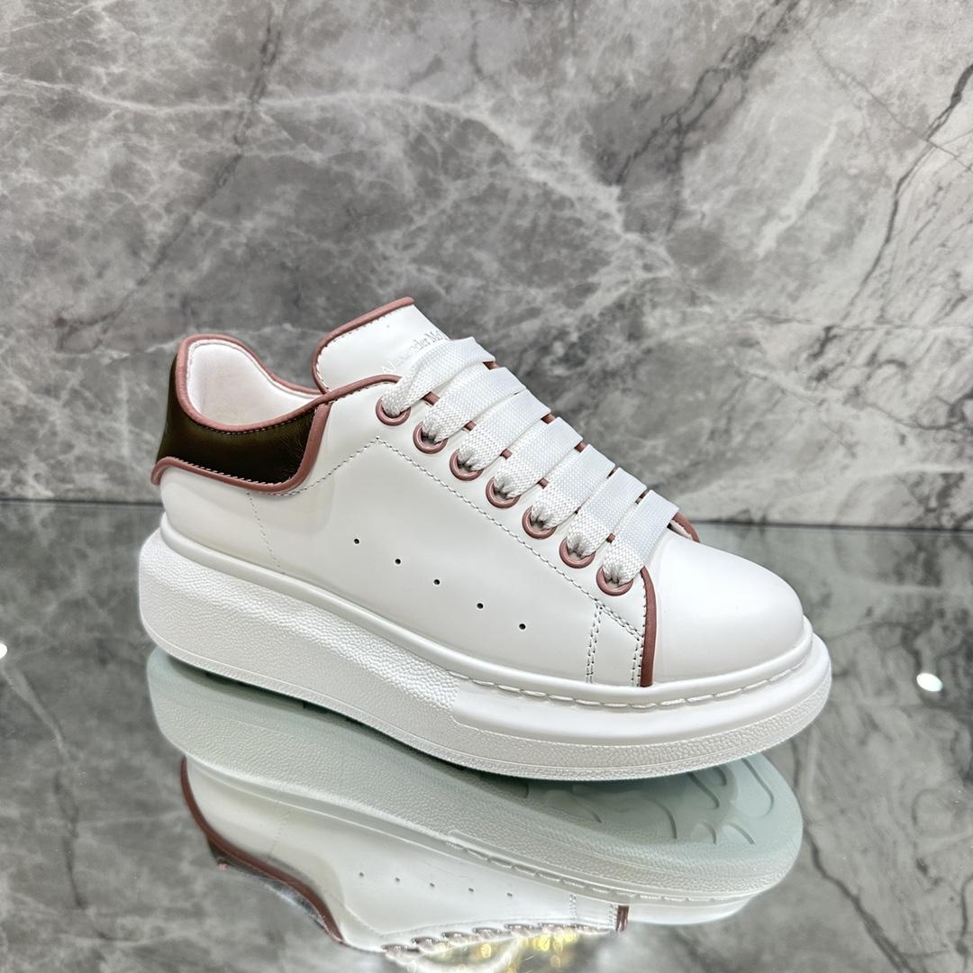 Alexander Mqueen Oversized Sneaker In White - PerfectKickZ