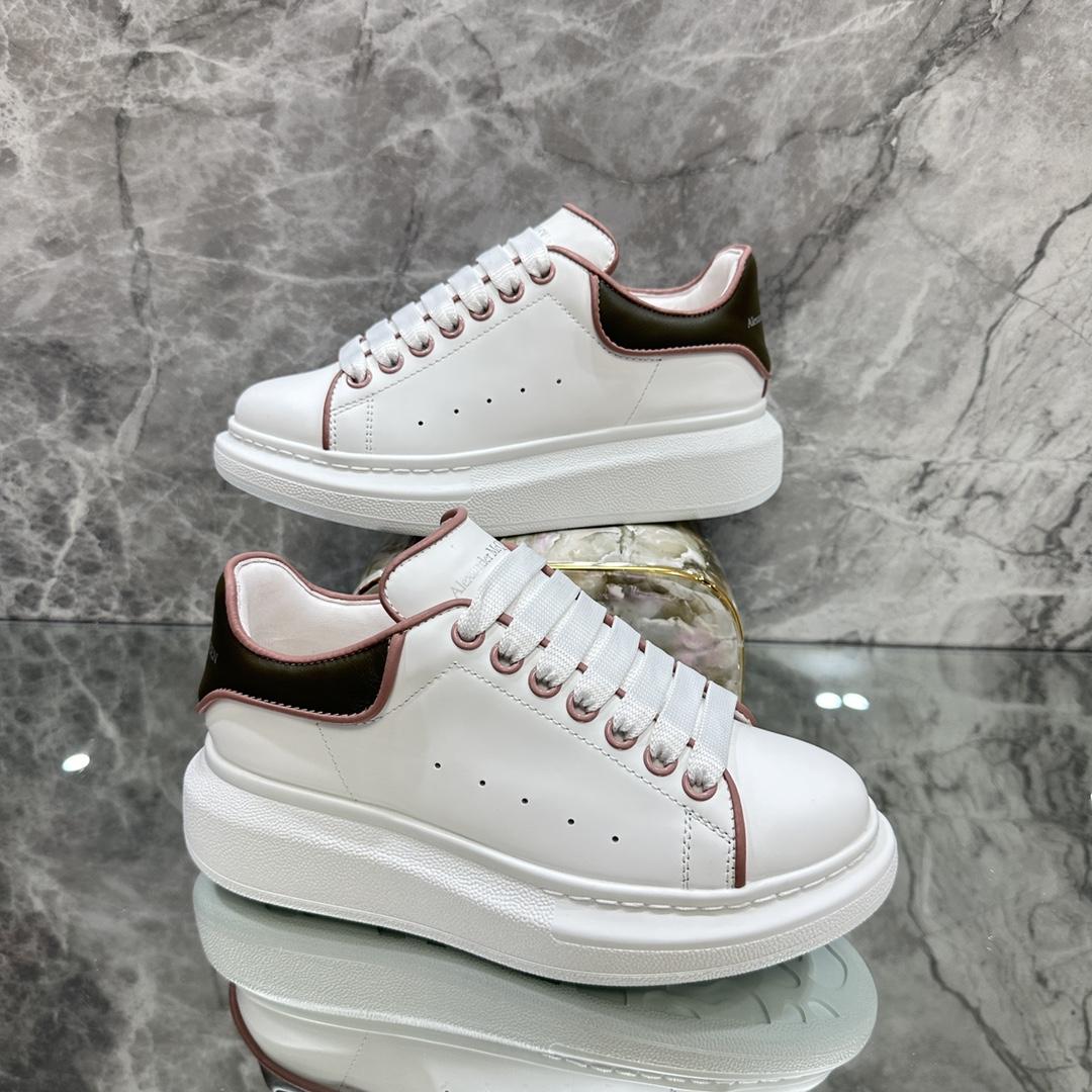 Alexander Mqueen Oversized Sneaker In White - PerfectKickZ