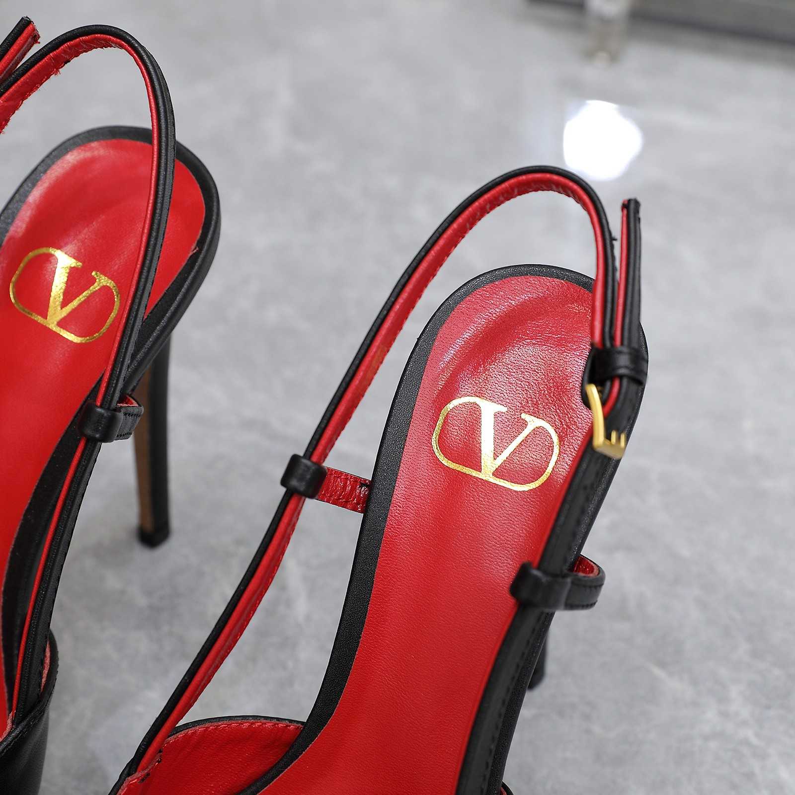 Valenti VLogo Signature Calfskin Slingback Platform Pump - PerfectKickZ