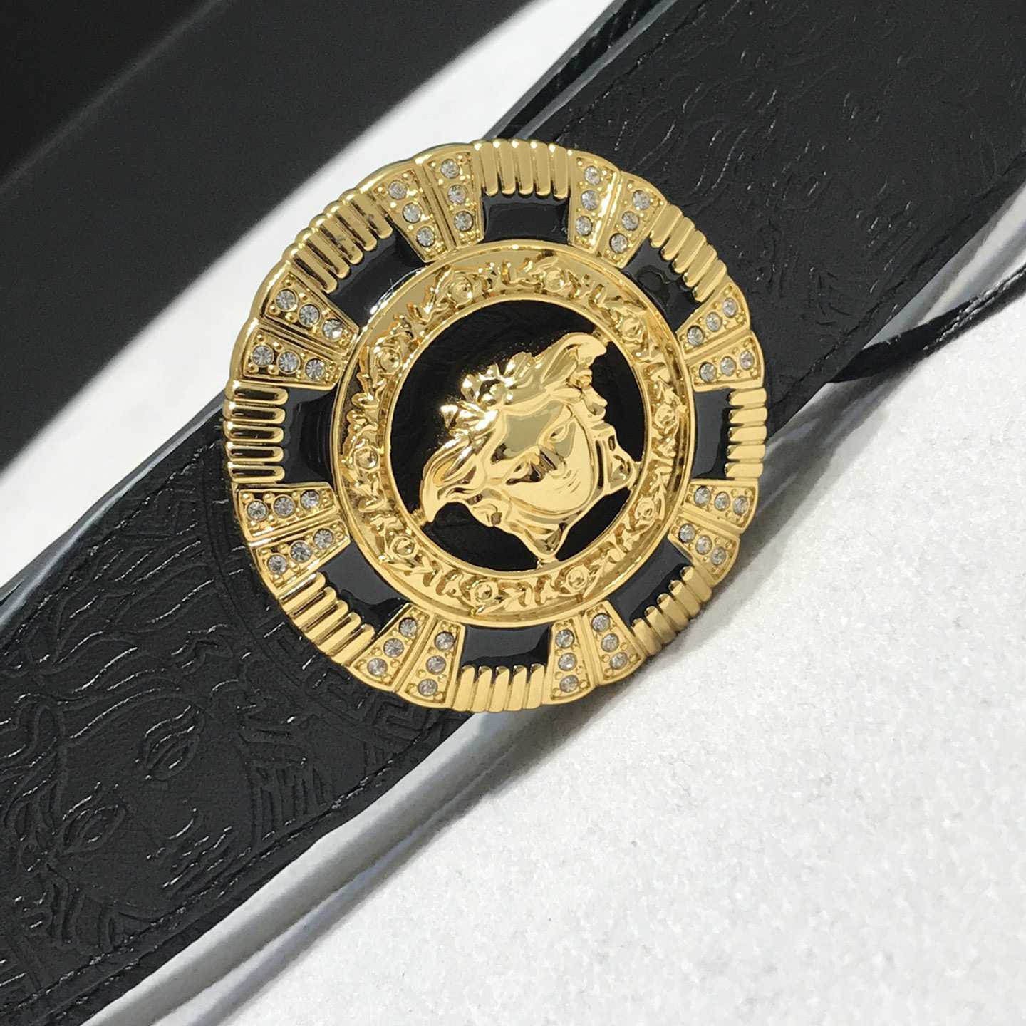 Versace Medusa Leathre Belt    39mm - PerfectKickZ
