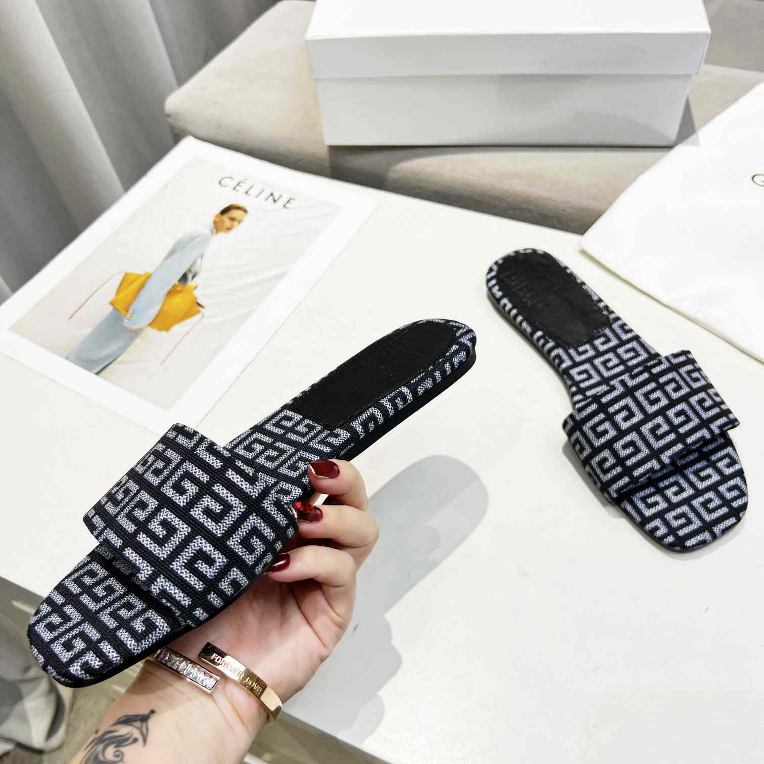 Givenchy 4G Flat Mule Sandals - PerfectKickZ