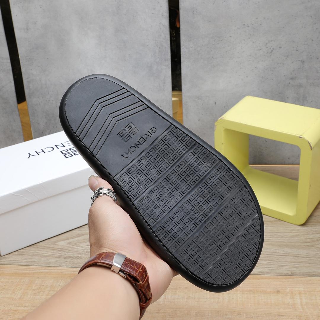 Givenchy 4G Logo Rubber Slides Sandals - PerfectKickZ