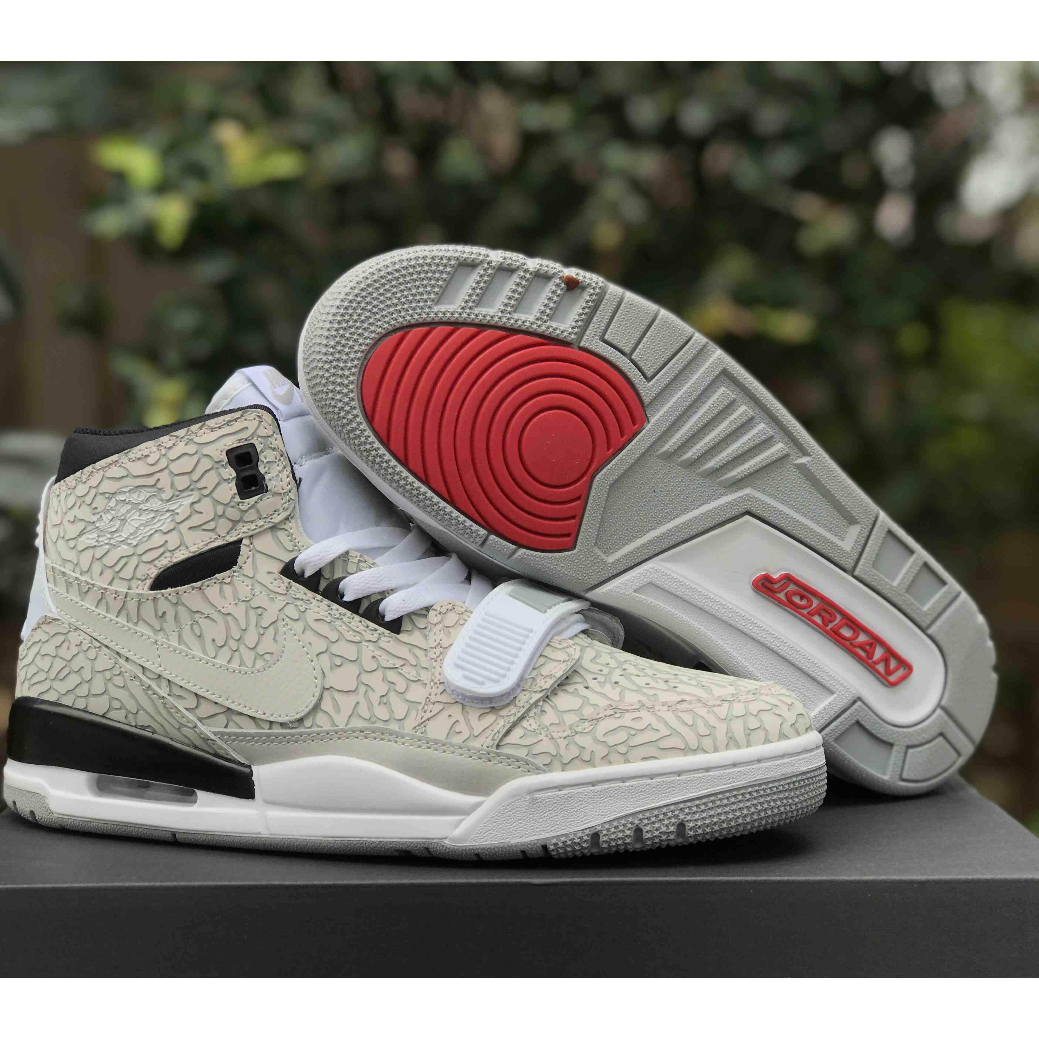 Air Jordan Legacy 312 Sneaker  AV3922-100 - PerfectKickZ