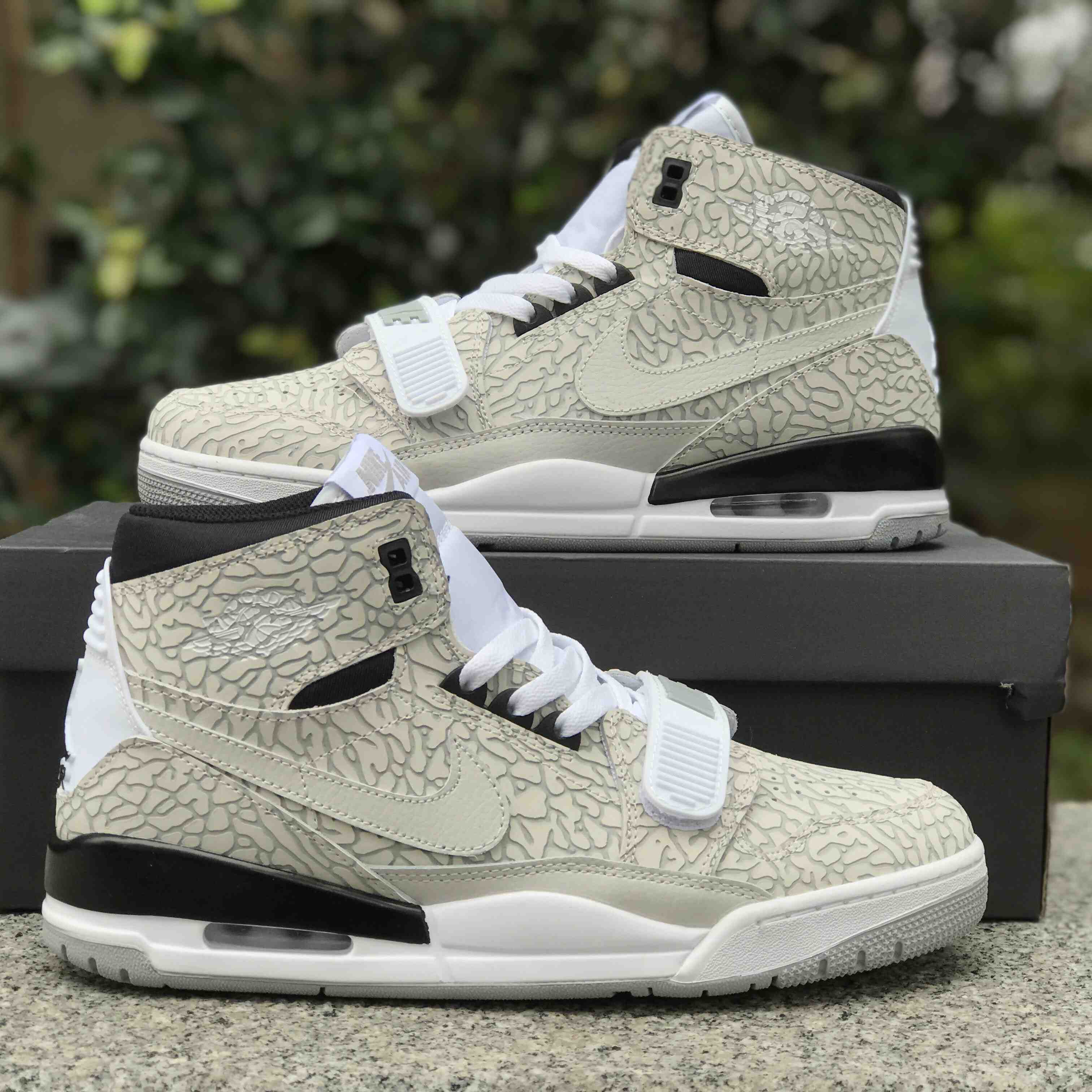 Air Jordan Legacy 312 Sneaker  AV3922-100 - PerfectKickZ