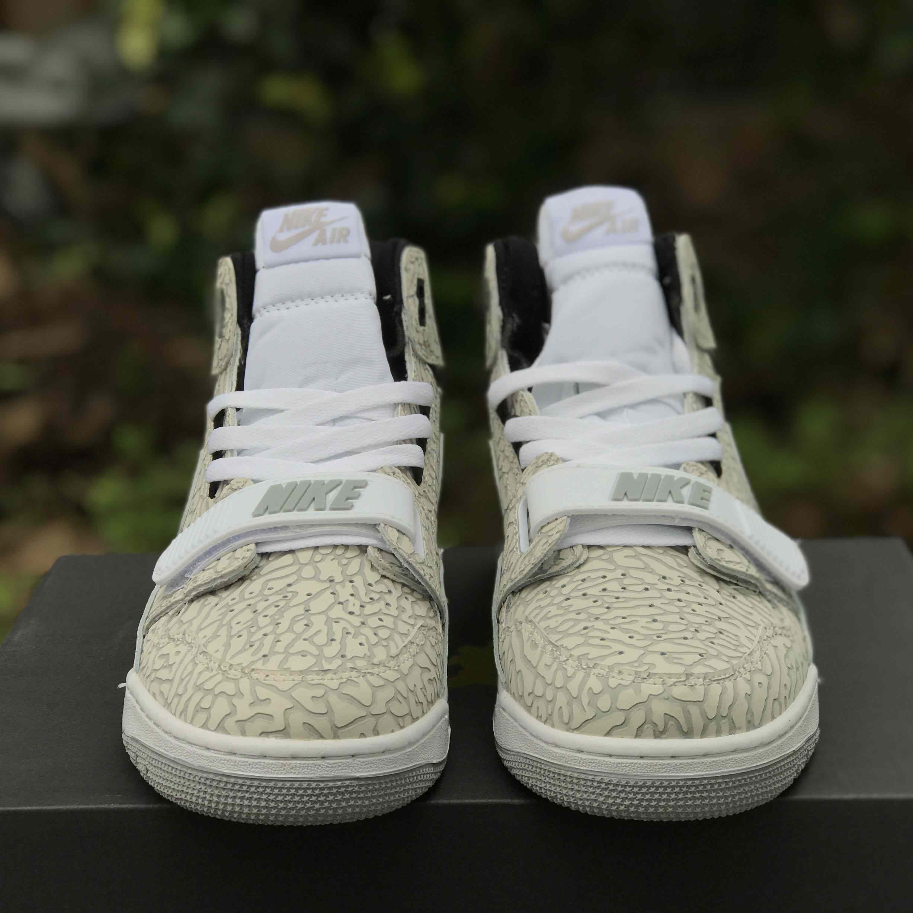 Air Jordan Legacy 312 Sneaker  AV3922-100 - PerfectKickZ