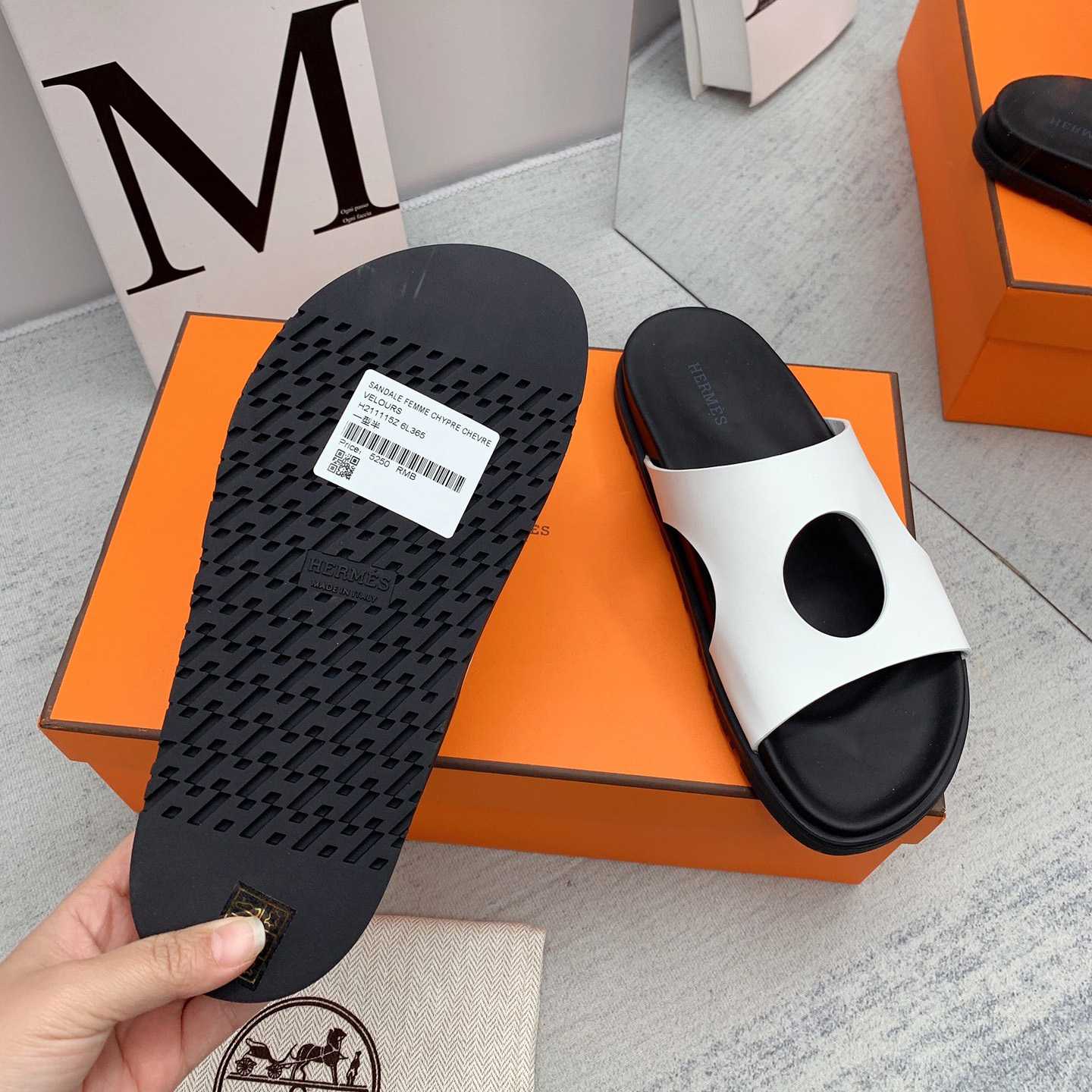 Hermes Edith Sandal - PerfectKickZ