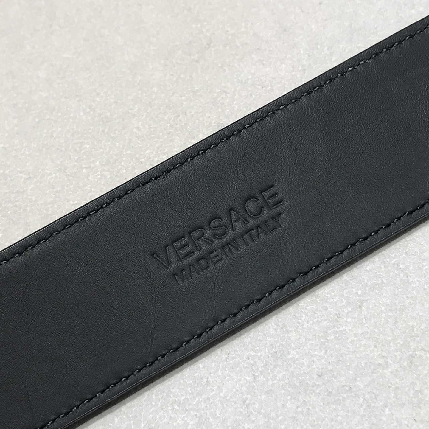 Versace Medusa Leathre Belt    39mm - PerfectKickZ