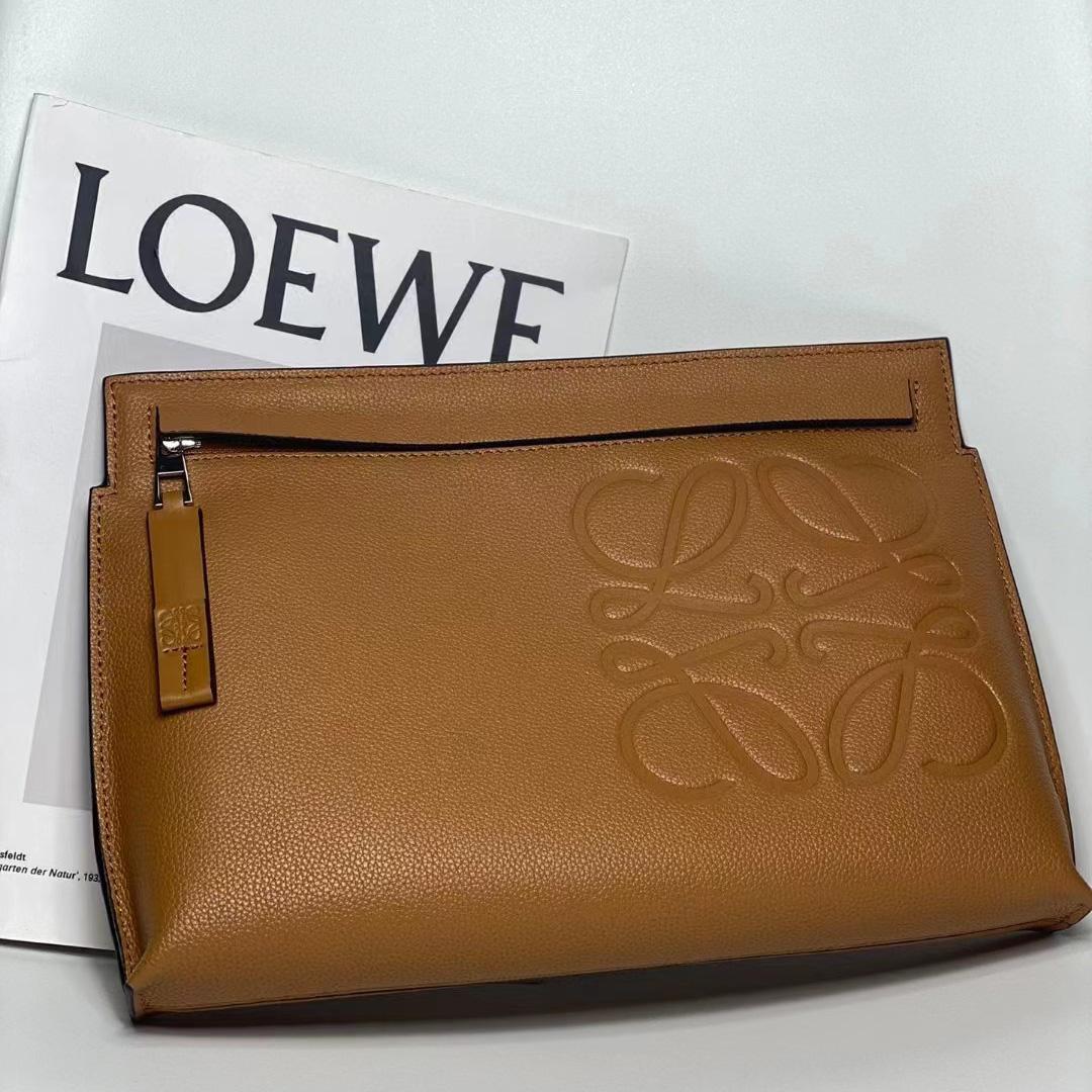 Loewe T Pouch In Grained Calfskin - PerfectKickZ