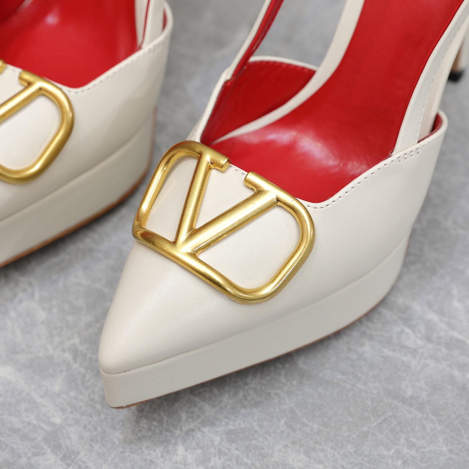Valenti VLogo Signature Calfskin Slingback Platform Pump - PerfectKickZ