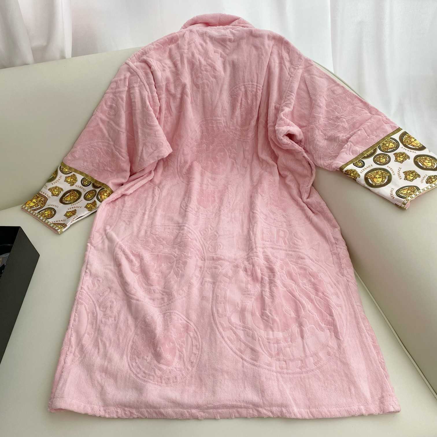 Versace Medusa Amplified Bathrobe(Uniform size) - PerfectKickZ