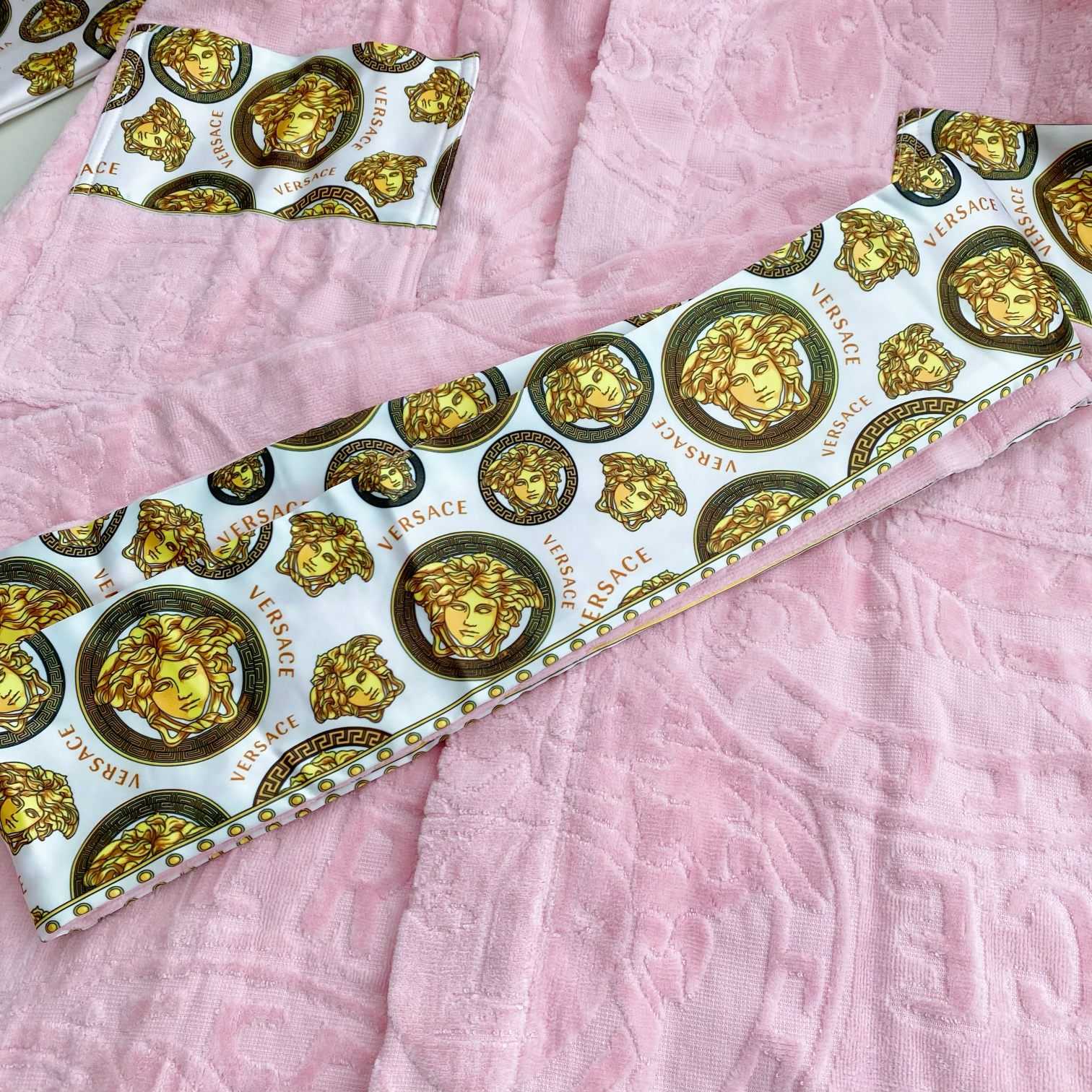 Versace Medusa Amplified Bathrobe(Uniform size) - PerfectKickZ