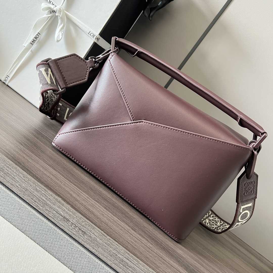 Loewe Small Puzzle Edge Bag In Satin Calfskin - PerfectKickZ