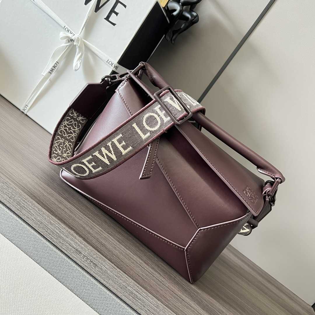Loewe Small Puzzle Edge Bag In Satin Calfskin - PerfectKickZ