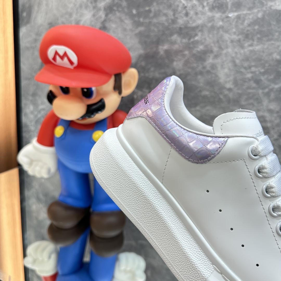 Alexander Mqueen Oversized Sneaker In White - PerfectKickZ