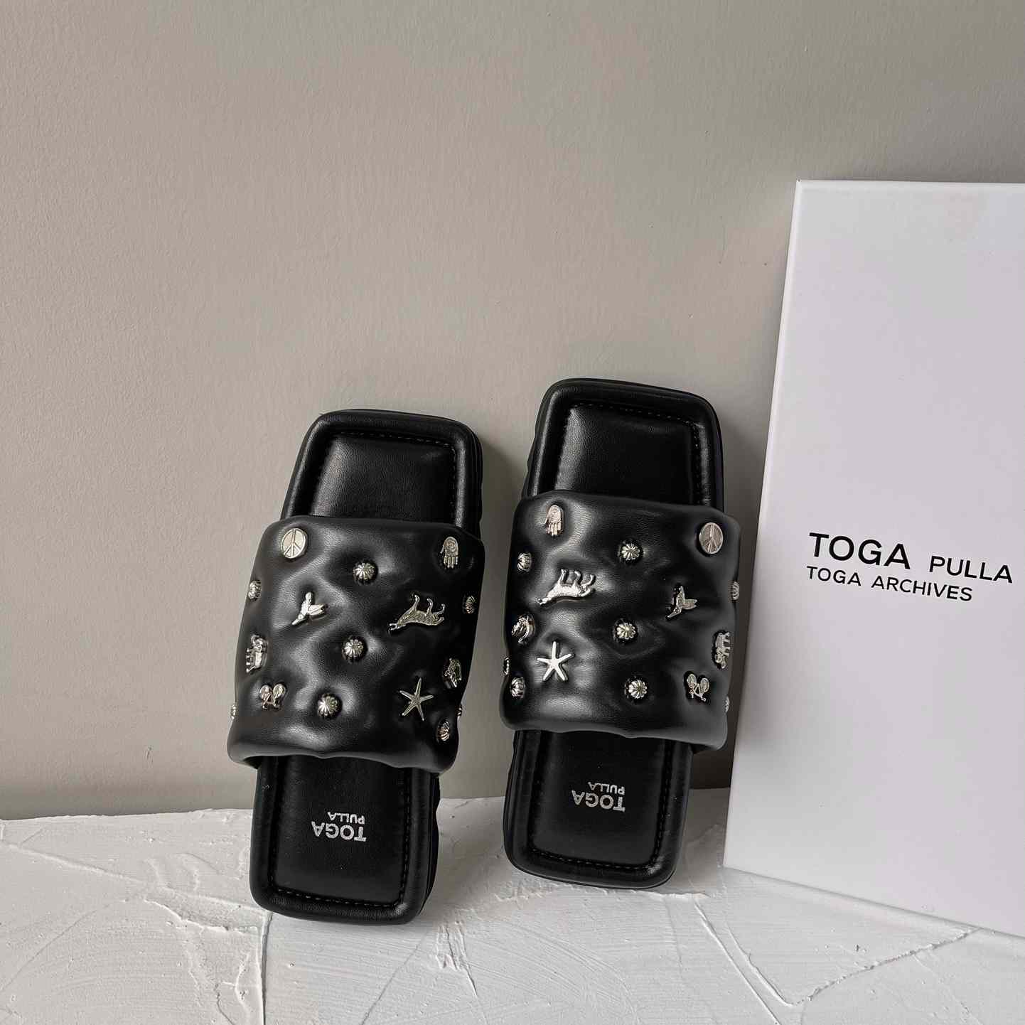 Toga Virilis Leather Slides - PerfectKickZ