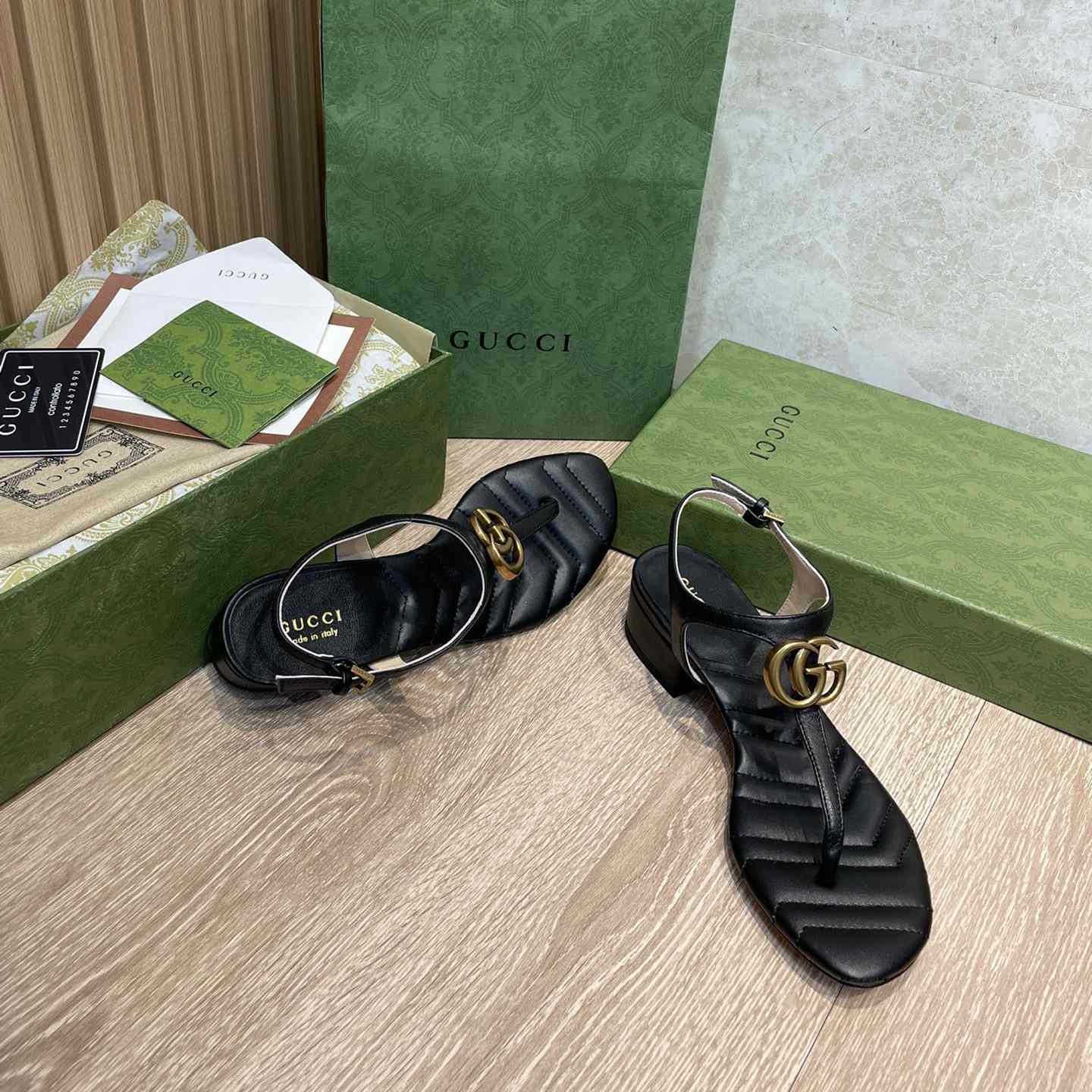Gucci Women's Double G Sandal - PerfectKickZ