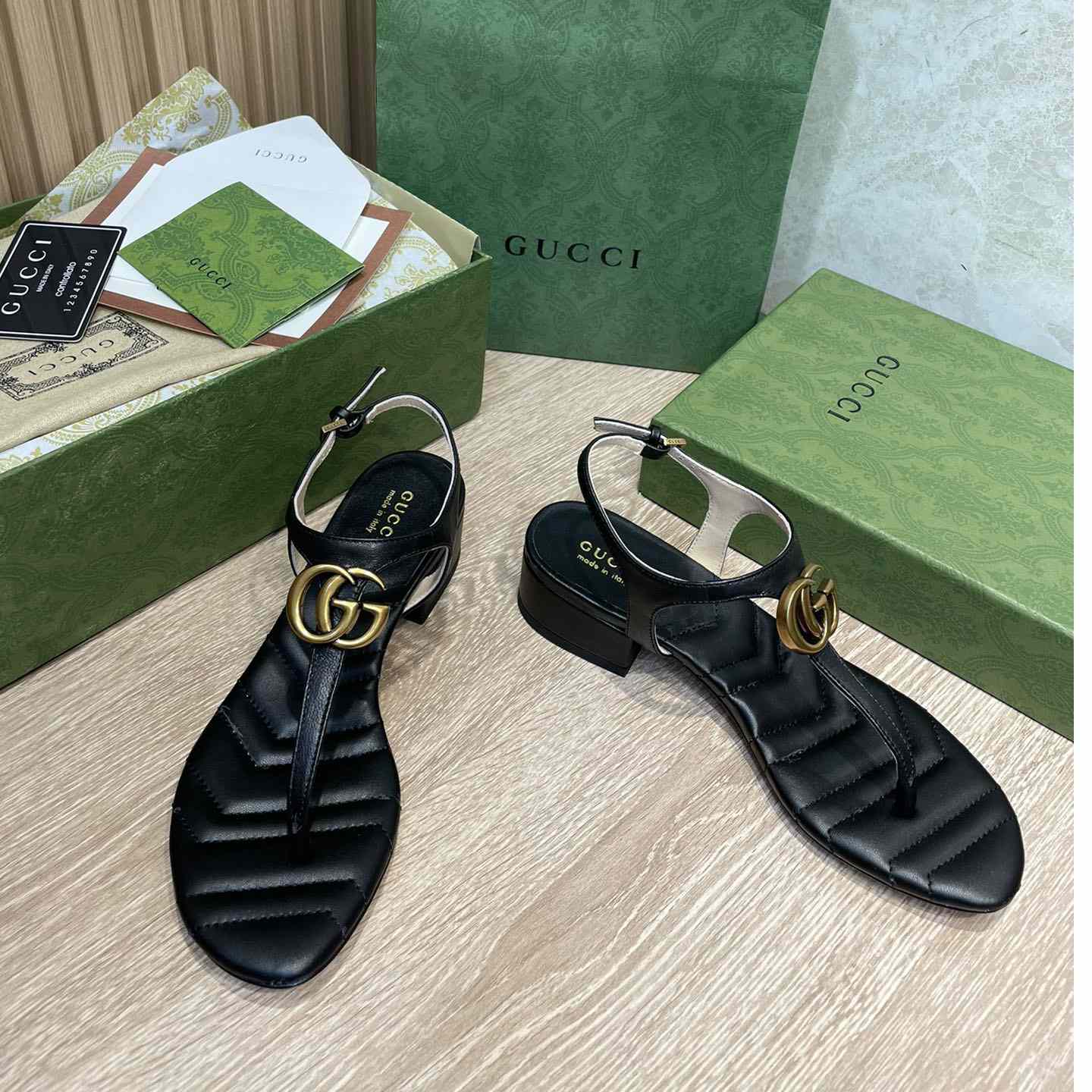 Gucci Women's Double G Sandal - PerfectKickZ