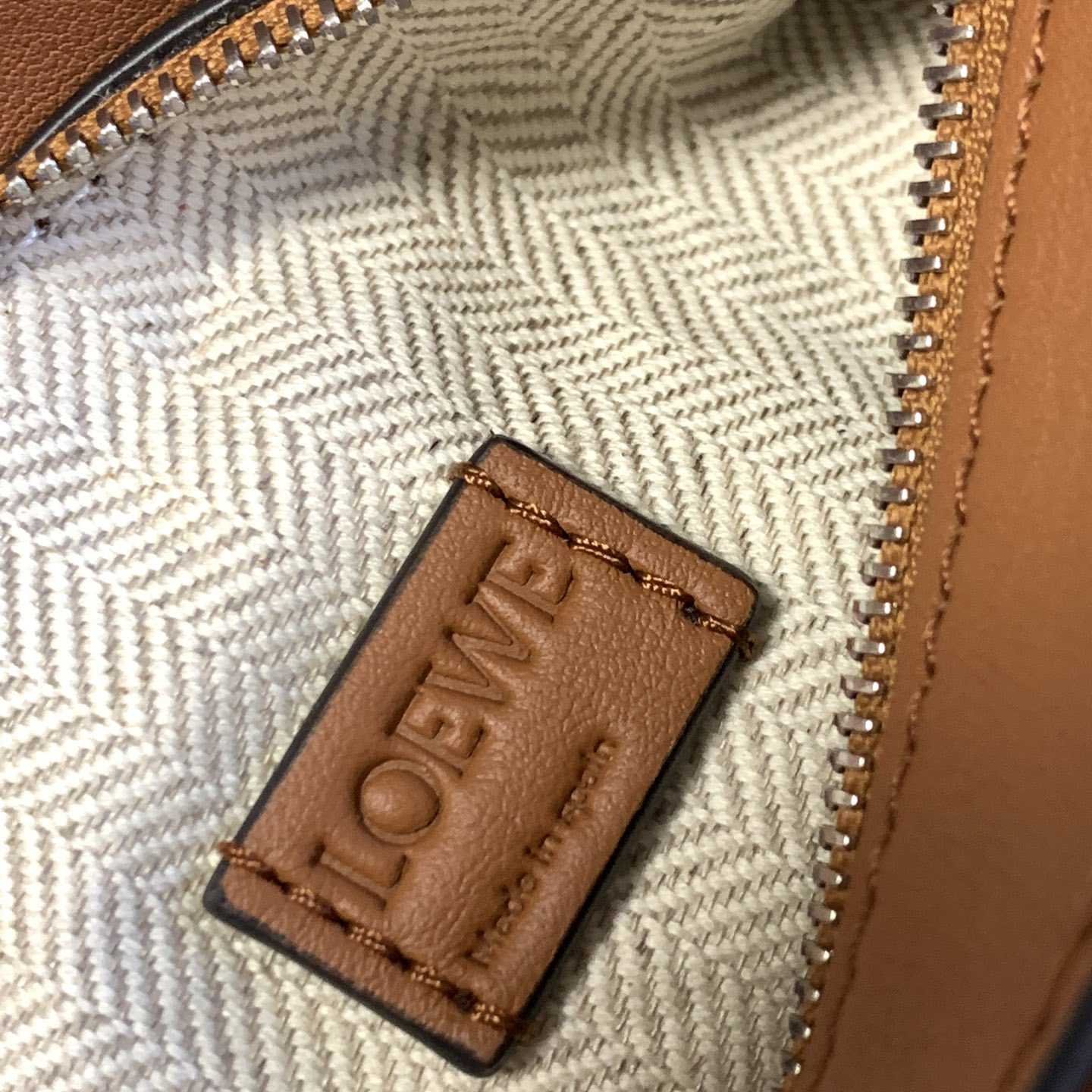 Loewe Mini Puzzle Bag In Classic Calfskin - PerfectKickZ