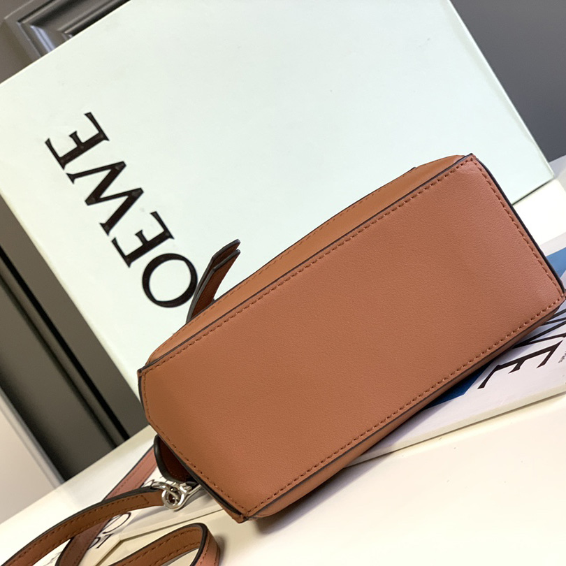 Loewe Mini Puzzle Bag In Classic Calfskin - PerfectKickZ