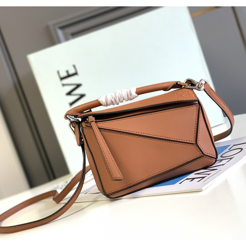 Loewe Mini Puzzle Bag In Classic Calfskin - PerfectKickZ