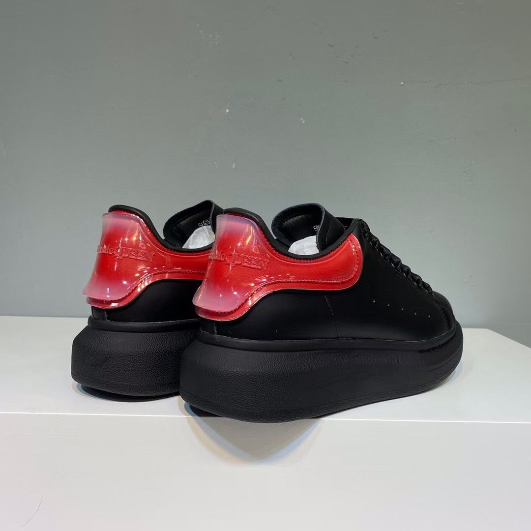 Alexander Mqueen Oversized Sneaker In Black - PerfectKickZ