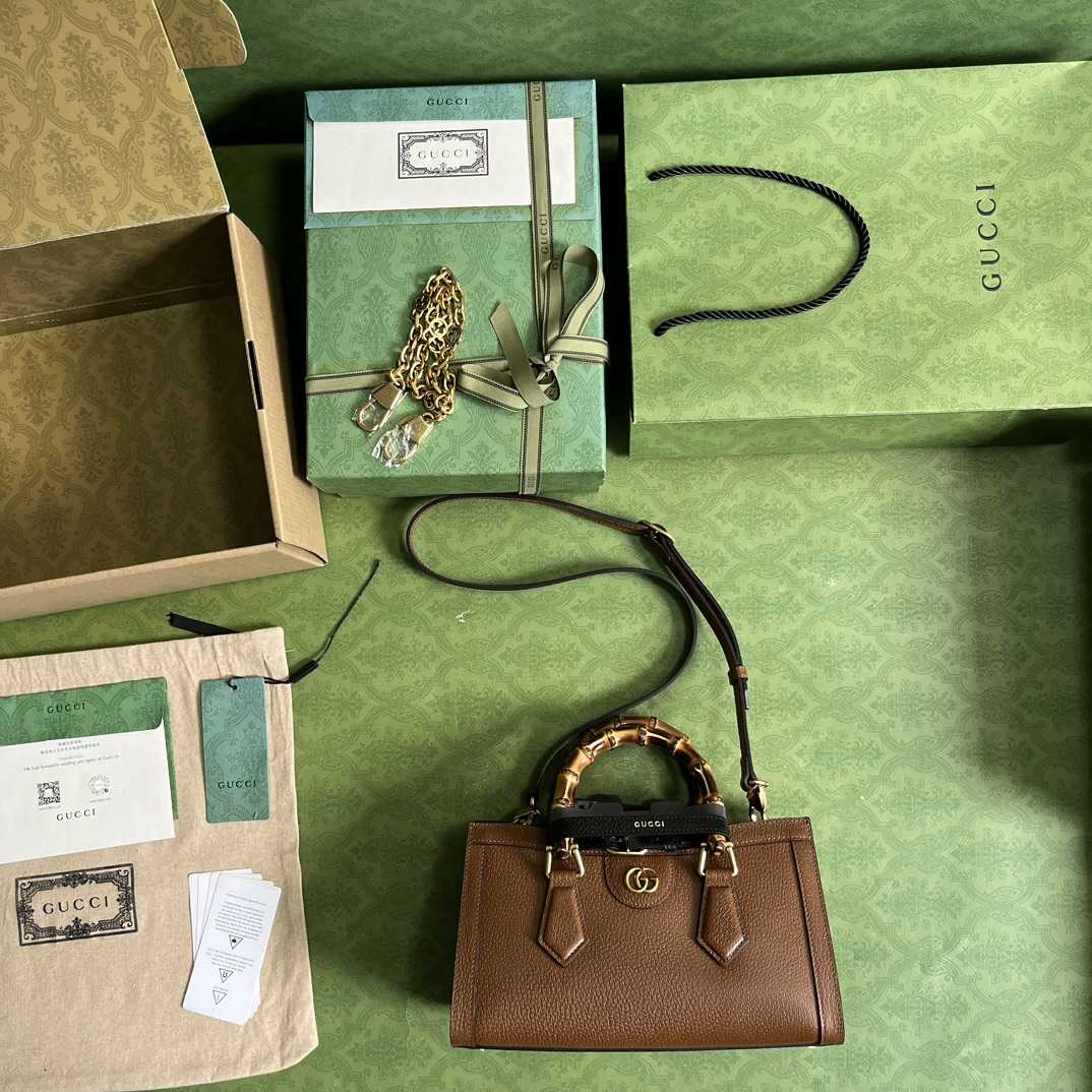 Gucci Diana Small Shoulder Bag(27*15.5*11cm) - PerfectKickZ