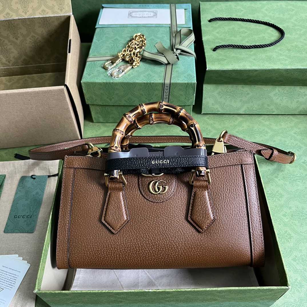 Gucci Diana Small Shoulder Bag(27*15.5*11cm) - PerfectKickZ