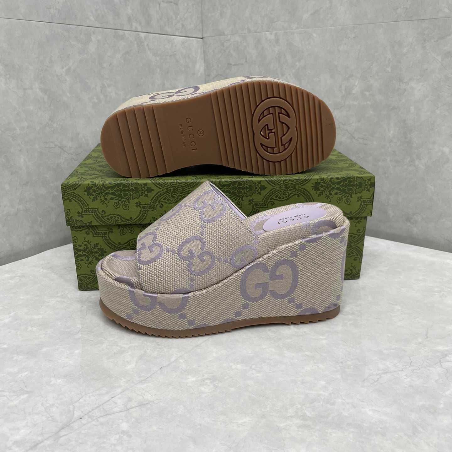 Gucci Women's Jumbo GG Platform Slide Sandal - PerfectKickZ