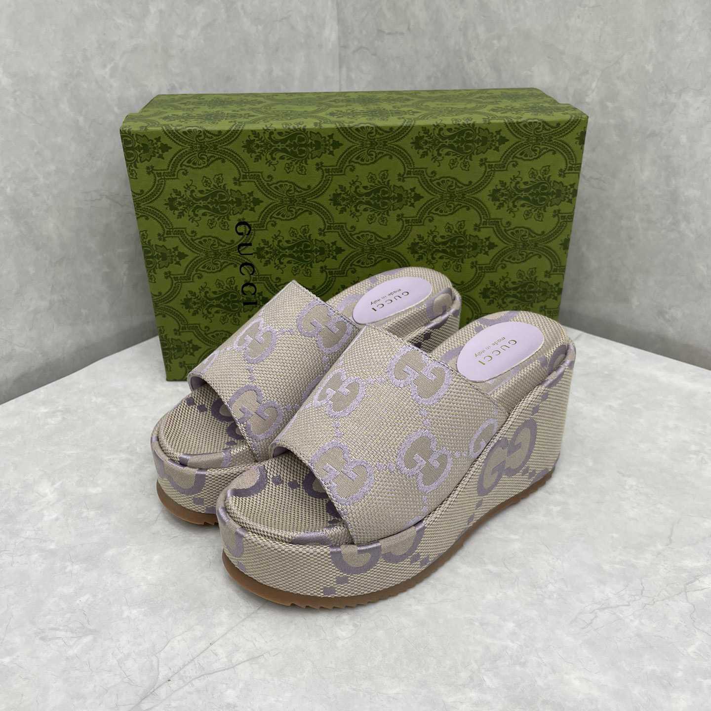 Gucci Women's Jumbo GG Platform Slide Sandal - PerfectKickZ