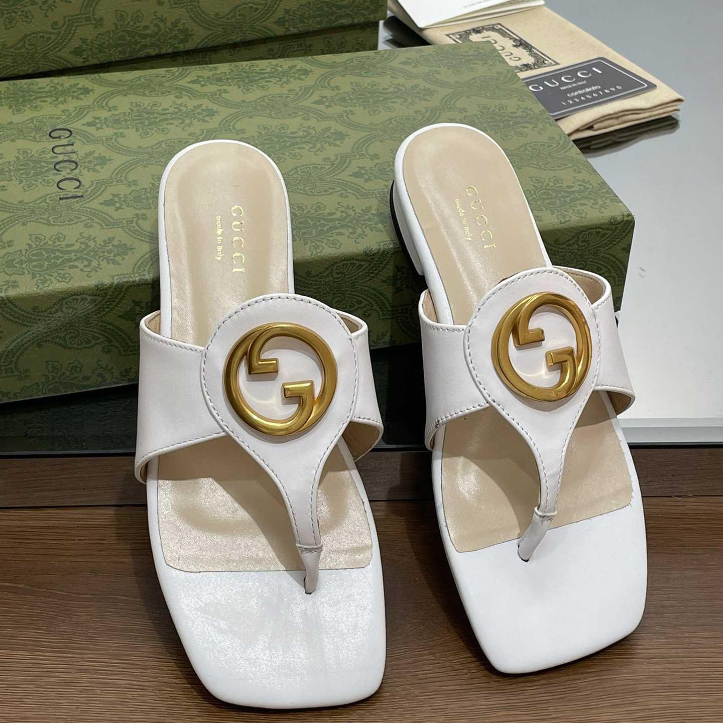 Gucci Women's Gucci Blondie Thong Sandal - PerfectKickZ