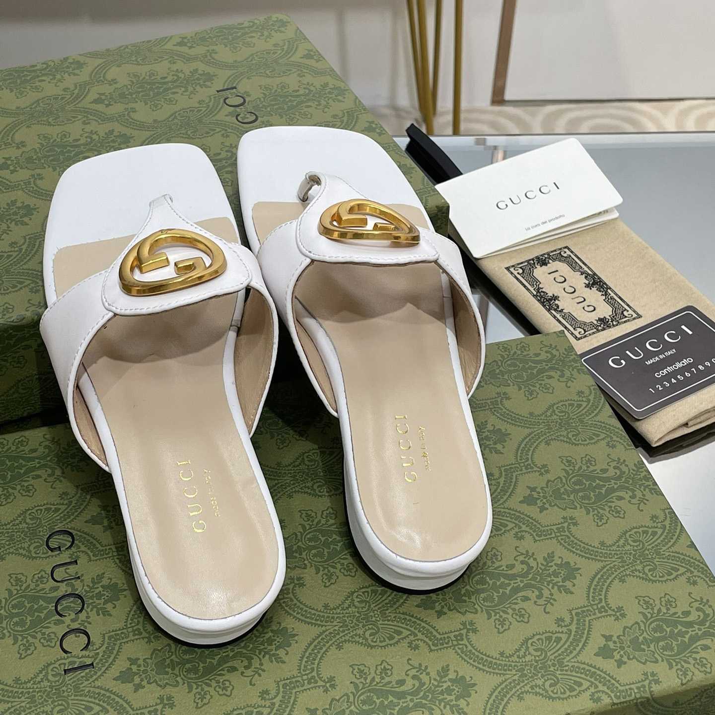 Gucci Women's Gucci Blondie Thong Sandal - PerfectKickZ